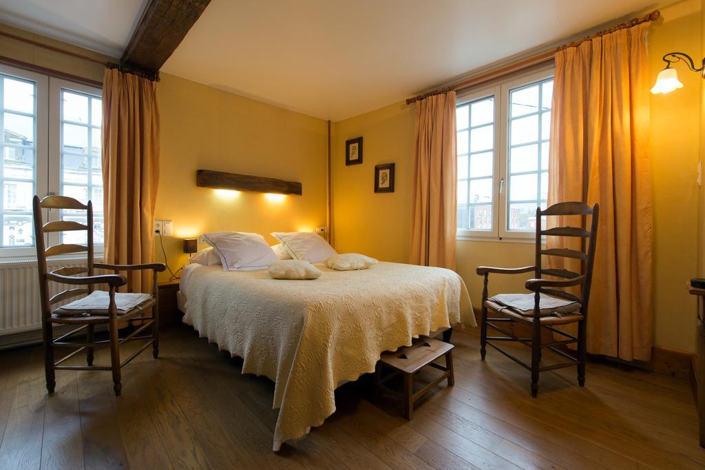 Auberge De L'abbaye Signy-lʼAbbaye Exteriör bild